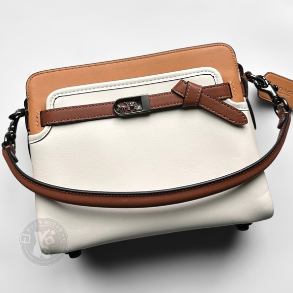 Sold - Picture 2 of 11